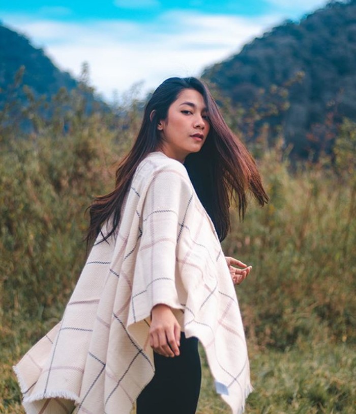 Dinda Kirana dan Gunung Prau Dinda Kirana dan Gunung Prau