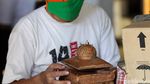 Geliat Perajin Perak Bertahan di Tengah Pandemi
