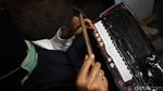 Geliat Perajin Perak Bertahan di Tengah Pandemi