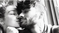 Isu putusnya Zayn dan Gigi berujung pada kabar penganiayaan yang dilakukan oleh Zayn kepada mertuanya, Yolanda Hadid. (Foto: Dok. Instagram)
