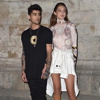 Kepada majalah Harpers Bazaar, Gigi Hadid mengatakan bahwa dia dan kekasihnya Zayn Malik sama-sama percaya keberadaan alien. Foto: Getty Images/Pascal Le Segretain