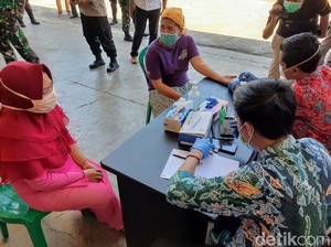 Cegah Klaster Baru, Karyawan Pabrik Rokok di Bondowoso Di-rapid Test