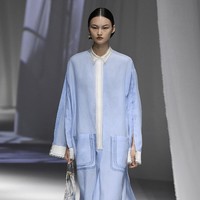 Model memeragakan koleksi terbaru Fendi Spring-Summer 2021 di Milan Fashion Week,  Milan, Italia, Rabu (23/9/2020). (Foto: Dok. Fendi)