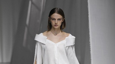 15 koleksi Terbaru Fendi di Milan Fashion Week, Serba Oversized dan Sleek