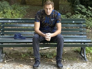 Alexei Navalny Pengkritik Putin Ditangkap Sekembalinya ke Rusia