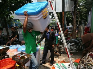 Suara Pedagang dari Pasar Cempaka Putih Jakpus yang Kini Hangus