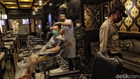 Sidak ini dilakukan oleh petugas gabungan TNI, Polri, dan Satpol PP.