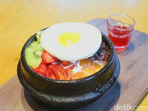 Yummy! Segarnya Es Serut Bibimbap dan Telur ala Korea