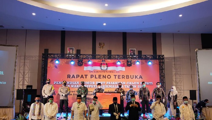 Pengundian nomor urut Paslon yang bertarung di Pilbup Tasikmalaya.