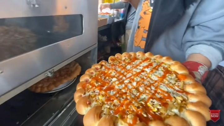 Di Pontianak Bisa Makan Pizza Murah Enak, Hanya Rp 15 Ribu Seloyang!