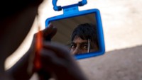 Tak sedikit dari mereka yang mengatakan bahwa mereka bekerja dengan sedikit atau bahkan tanpa bayaran dan terjebak selama bertahun-tahun sebagai pekerja di sana. AP Photo/Ore Huiying.