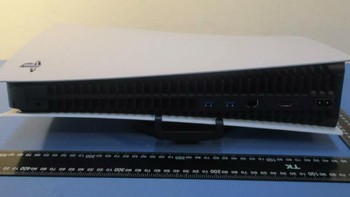 Tapi pada kenyataannya jauh lebih besar jika dipasangkan dengan cangkangnya. Foto: Twitter