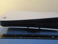 PlayStation 5 Ukurannya Bikin Terpana