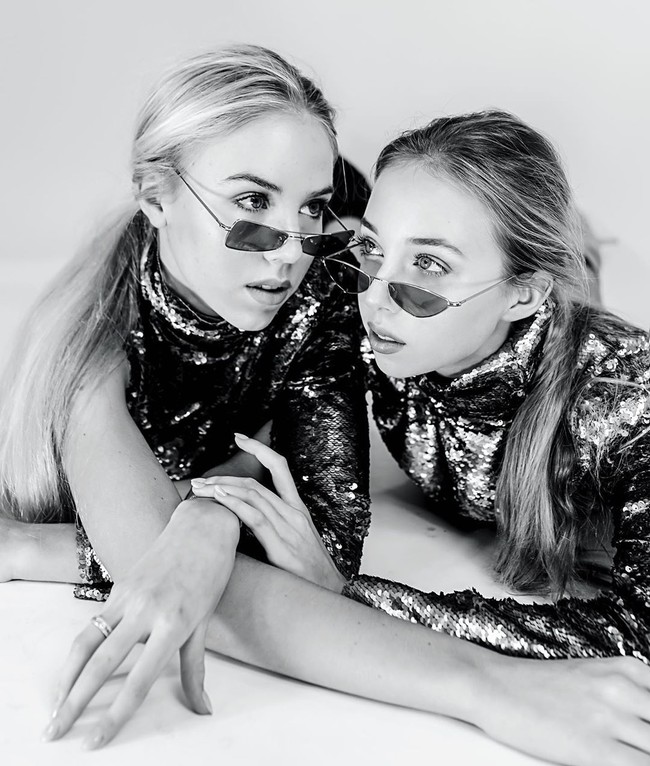 Tak banyak yang tahu bahwa Italia punya dua bangsawan berparas cantik. Putri Maria Carolina dan Putri Maria Chiara adalah dua putri dari House De Bourbon-Two Sicilies yang populer di Instagram karena kecantikan dan gaya hidup mewah mereka. Foto: Instagram