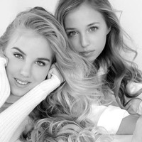 Kedua anak perempuan Pangeran dan Putri Castro ini pun kerap mengunggah foto cantik mereka di Instagram. Bisa dilihat jika mereka menjalani gaya hidup mewah, mulai dari merayakan ulang tahun di Dubai, liburan keliling dunia, hingga menghadiri gala dinner bersama para sosialita Eropa. Foto: Instagram