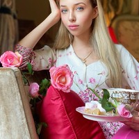 Sedangkan Chiara, Duchess of Noto, lebih muda dua tahun dari sang kakak. Seperti kakaknya, ia juga sering terlibat dalam acara amal dan punya hobi liburan. Foto: Instagram