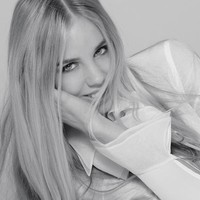 Putri Carolina dan Putri Chiara juga cukup aktif di media sosial. Mereka memiliki sebuah akun YouTube bersama dan TikTok.  Foto: Instagram