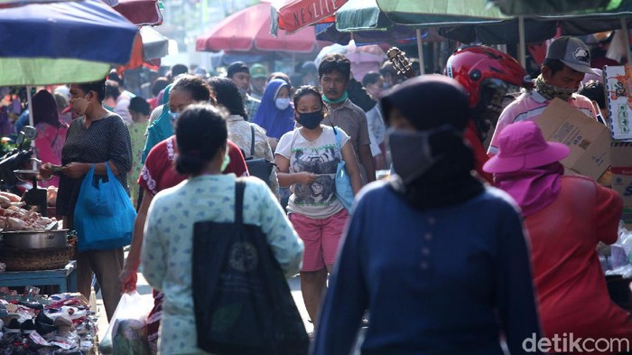 Ribuan Pedagang Pasar RI Positif Corona Berdasarkan catatan DPP IKAPPI, terdapat 1.392 pedagang pasar yang terpapar virus Corona dengan total kasus meninggal dunia sebesar 55 orang.