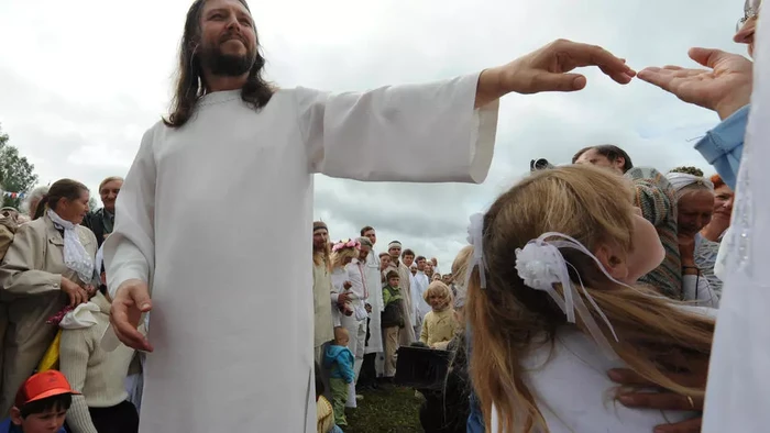 Sergei Torop yang mengaku sebagai titisan Yesus di Rusia (Alexander Nemenov/AFP Photo)