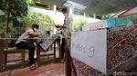 Tak Punya Ponsel Pintar, Ortu Siswa Serahkan Lembar Ujian ke Sekolah