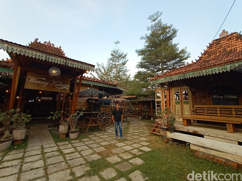 Warung Kudusan Bisa Belajar Budaya dan Kuliner Khas Kudus
