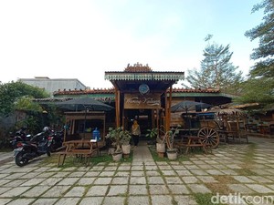 Di Warung Kudusan Bisa Belajar Budaya dan Kuliner Khas Kudus