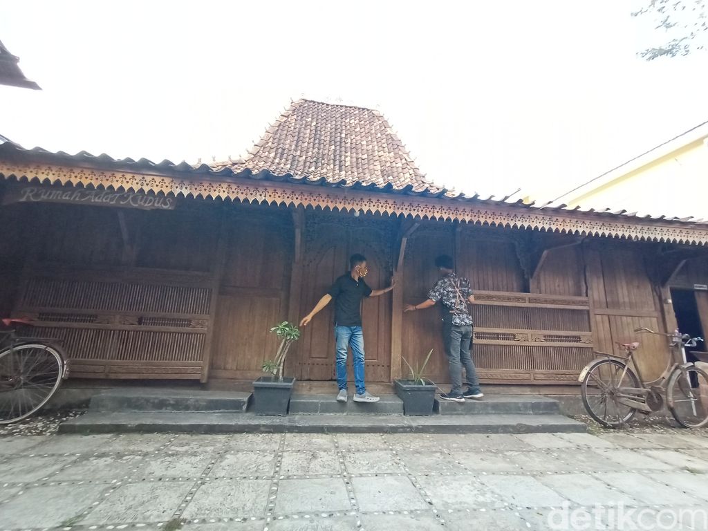 Warung Kudusan Bisa Belajar Budaya dan Kuliner Khas Kudus