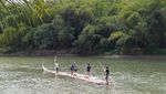 Foto: Berakit-rakit Menaklukkan Sungai Progo, Seru Banget!