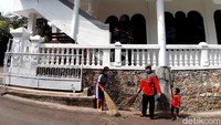 Sementara itu, pendamping iman Kapel Fransiskus Xaverius XVII, Vincencia Kadariyah mengatakan selama pandemi umat diminta beribadah di rumah. Namun, karena lama tidak digunakan warga berinisiatif membersihkan kapel tersebut. Hal senada juga disampaikan Imam Masjid Al Muttaqin Gedong, Kiai Ahmad Saifuddin. Ahmad menyebut masyarakat Gedong sangat majemuk namun tetap kompak dalam kebersamaan.