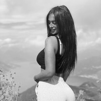 Kabar pertunangan ini muncul ketika karier Mario Balotelli di lapangan hijau sedang meredup. Mantan pemain Manchester City dan Liverpool ini baru saja keluar dari Brescia karena tak akur dengan presiden klub tersebut. (Foto: Instagram/@_alessiamessina_real)