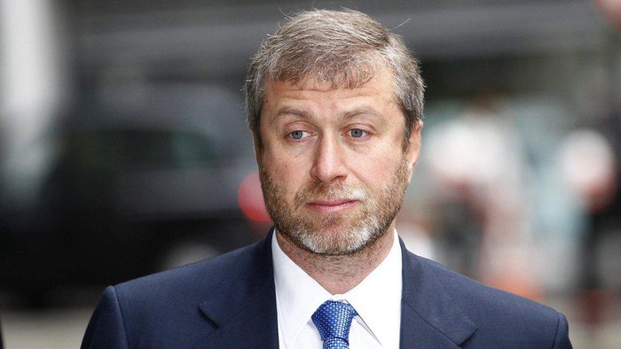 Bos Chelsea Roman Abramovich danai organisasi Israel yang dituduh usir keluarga-keluarga Palestina untuk permukiman Yahudi