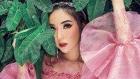 Selain itu banyak pula yang memuji penampilan Gisel yang cantik menawan. Dok. Instagram/riomotret