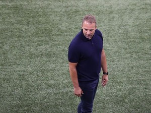 Hansi Flick Gila Betul di Bayern: 1 Trofi per 9 Laga!