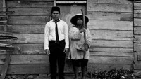 Sebagai tambahan, kawasan Transmigrasi Sungai Bermas merupakan salah satu kawasan di provinsi itu yang belum mendapatkan layanan listrik negara. Sebagian rumah hanya memanfaatkan aki sepeda motor untuk menyalakan lampu pada malam hari.