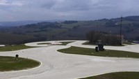 Di samping toko merchandise, bisnis terbesar Rossi tentu saja di bidang olahraga. Seperti telah disebut, Rossi memiliki VR46 Riders Academy, yang sudah melahirkan pebalap berbakat dalam diri Franco Morbidelli dan Francesco Bagnaia dan banyak rider lain di kelas Moto2 serta Moto3. Foto: AFP/MIGUEL MEDINA