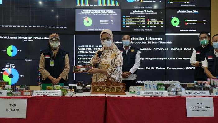 Kepala BPOM Penny Lukito