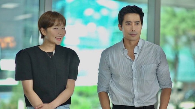 Kini Lee Geun seringkali diundang ke berbagai acara, seperti talk show, variety show, serta wawancara khusus bersama media-media. Foto: Instagram/@rokseal