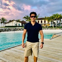 Lee Geun tumbuh dan besar di Amerika Serikat. Namun dirinya memilih untuk berpindah kewarganegaraan dan mengikuti wajib militer di Korea. Foto: Instagram/@rokseal