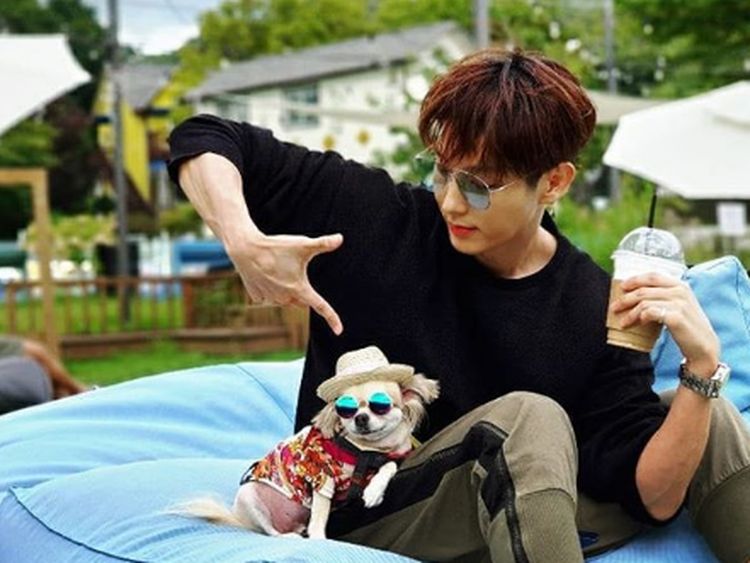 Si Tampan Lee Joon Gi, Pemeran Flower of Evil Saat Kulineran