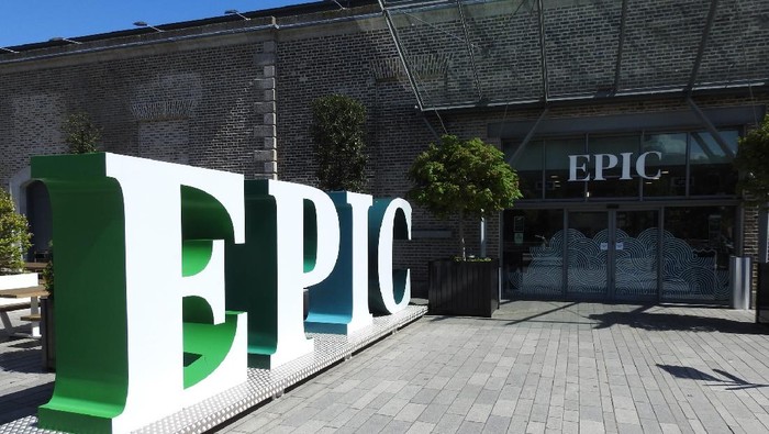 Museum Epic di Dublin, Ireland. The EPIC Irish Emigration Museum di Custom House Quay.