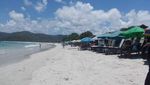 Foto: Pantai Selong Belanak yang Mempesona