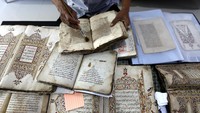 Sekitar 500 lebih naskah berupa manuskrip kuno termasuk mushaf Alquran kuno, buku tasawuf, tauhid, hukum Islam, falak hingga ilmu pengobatan peninggalan akhir abad ke-16 hingga abad ke-19 masehi telah menjadi bahan pengembangan ilmu pengetahuan dan sejarah peradaban di nusantara. 