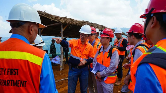Perusahaan Tambang Nikel Berkelas Dunia Ini Terus Lebarkan Sayap PT Ceria Nugraha Indotama (CNI), perusahaan Pertambangan Nikel Terintegrasi Pengolahan dan Pemurnian beserta fasilitas pendukungnya, meraih predikat sebagai perusahaan berkelas dunia.