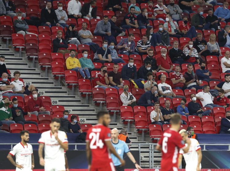 Potret Ribuan Penonton Penuhi Stadion Lagi di Piala Super Eropa