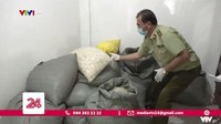 Pihak kepolisian pun kini tengah melacak orang-orang yang terlibat dalam kasus tersebut untuk penyelidikan lebih lanjut. Seperti diketahui, penggunaan kondom bekas pakai memiliki risiko berbahaya bagi penggunanya, tak hanya dapat menyebabkan penyakit karena berpotensi menimbulkan infeksi dan penyakit reproduksi, kondom berkualitas rendah juga dapat memicu risiko kehamilan yang tak diinginkan. VTV via AP Photo.