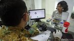 Sabar, Aturan Paspor 10 Tahun Belum Berlaku