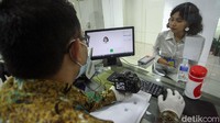 Seperti yang terjadi di Kantor Imigrasi Jakarta Selatan.
