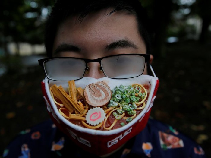 Seniman Jepang  Bikin Masker  3D Ramen Ingin Dimakan atau 