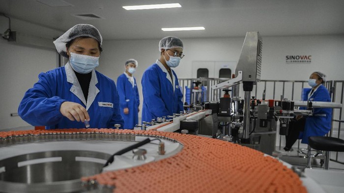 Vaksin virus Corona dari Sinovac dikabarkan siap edar ke seluruh dunia awal 2021. Seperti apa proses pembuatan vaksin yang kini sedang jalani uji klinis itu?