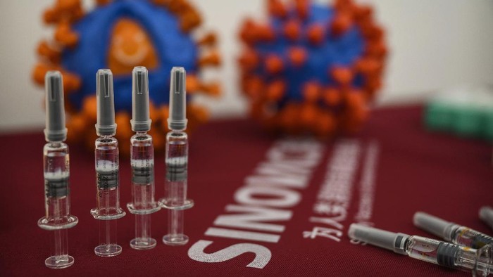 Vaksin virus Corona dari Sinovac dikabarkan siap edar ke seluruh dunia awal 2021. Seperti apa proses pembuatan vaksin yang kini sedang jalani uji klinis itu?